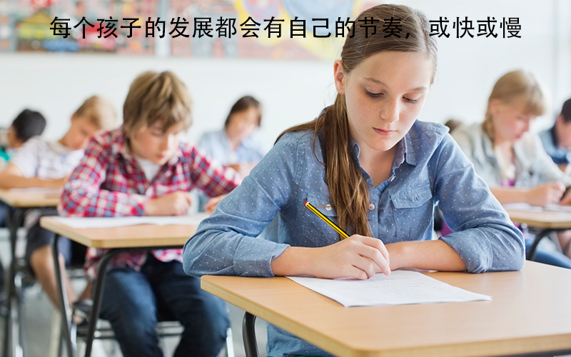 识字越早孩子越聪明？要不要提前教孩子识字，宝宝几岁识字最合适